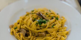 Włoskie przysmaki, których nie można nie spróbować - 10 najlepszych dań