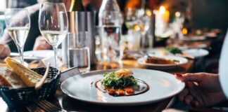 8 potraw, które trzeba spróbować będąc w Grecji