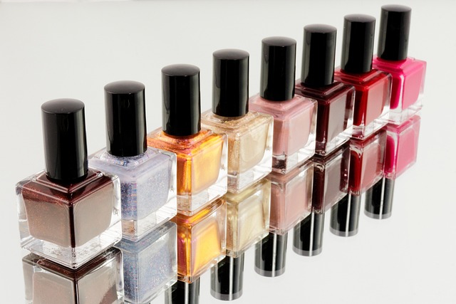 Jak zrobić manicure krok po kroku? Jak zrobić manicure krok po kroku?
