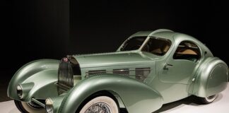 Ile pali Bugatti Divo?